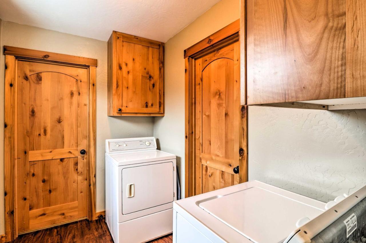 Hungry Horse Cabin 11 Mi To Glacier National Park المظهر الخارجي الصورة